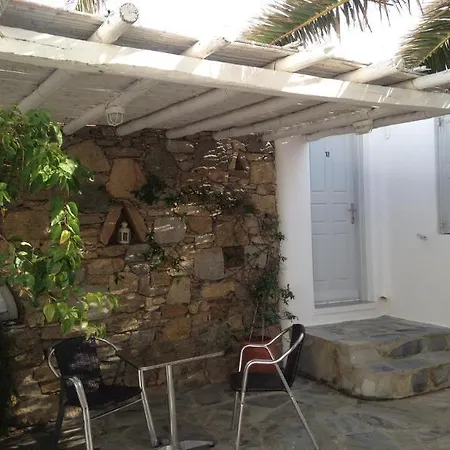 Anna Maria מלון 2*